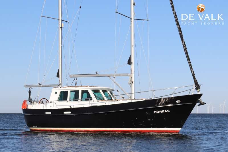 TRADESAILER 38
