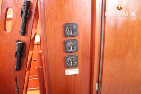 TRINTELLA 38