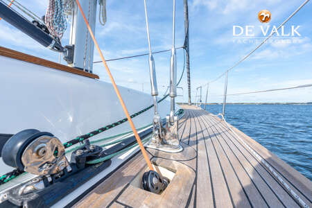 VA 403 - LIGHT WEIGHT CRUISER/RACER
