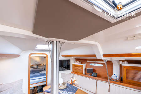 VA 403 - LIGHT WEIGHT CRUISER/RACER
