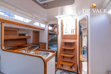 VA 403 - LIGHT WEIGHT CRUISER/RACER