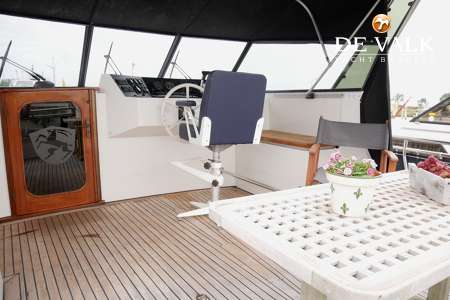 VAN DER VALK VITESSE 48