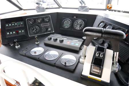 VAN DER VALK VITESSE 48