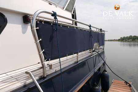 VAN DER VALK VITESSE 48