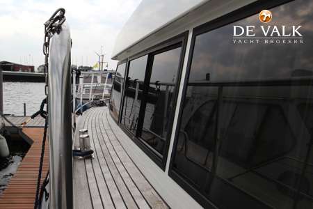VAN DER VALK VITESSE 48