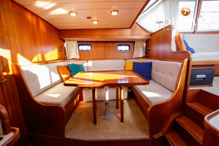 VALK VOYAGER 1750
