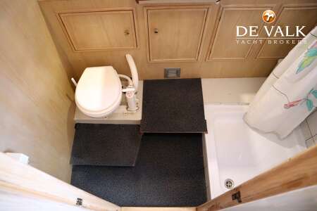 VALKKRUISER 14.50 FLYBRIDGE