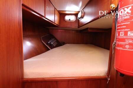 VAN DE STADT 40 NORMAN DECK SALOON