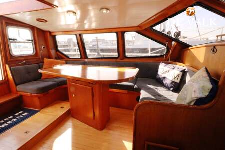 VAN DE STADT 40 NORMAN DECK SALOON
