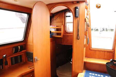 VAN DE STADT 40 NORMAN DECK SALOON