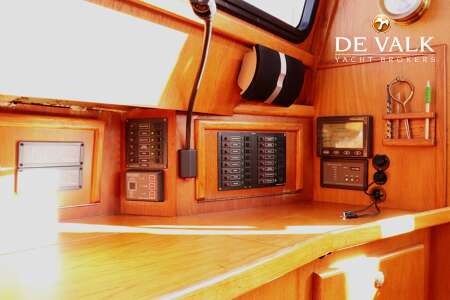 VAN DE STADT 40 NORMAN DECK SALOON