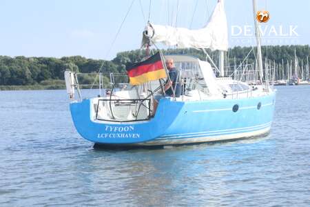 VAN DE STADT 44 SATELITE LIFT KEEL