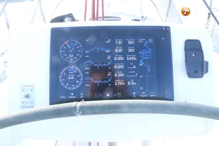 VAN DE STADT 44 SATELITE LIFT KEEL