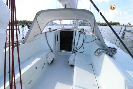 VAN DE STADT 44 SATELITE LIFT KEEL
