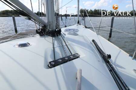 VAN DE STADT 44 SATELITE LIFT KEEL