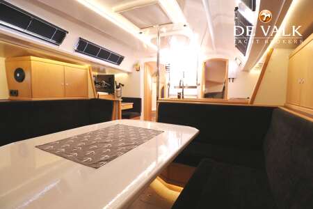 VAN DE STADT 44 SATELITE LIFT KEEL