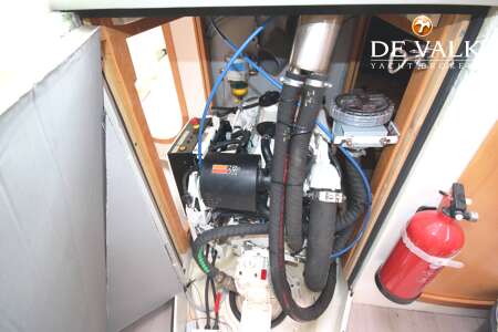 VAN DE STADT 44 SATELITE LIFT KEEL