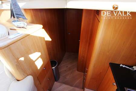 VAN DEN HOVEN 18M PACIFIC EXCLUSIVE