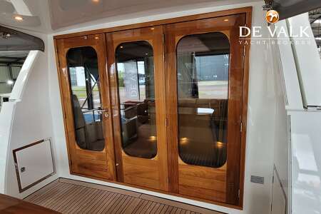 VAN DEN HOVEN 18M PACIFIC EXCLUSIVE