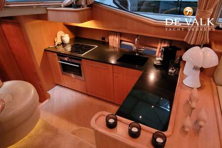 VAN DEN HOVEN 18M PACIFIC EXCLUSIVE
