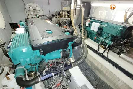 VAN DEN HOVEN 18M PACIFIC EXCLUSIVE