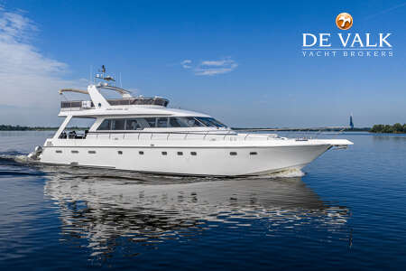 VAN DER VALK 24M