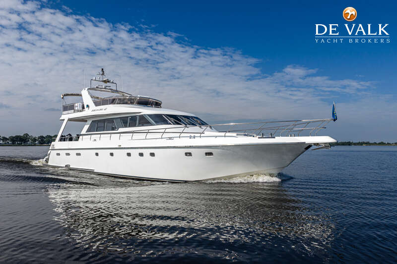VAN DER VALK 24M