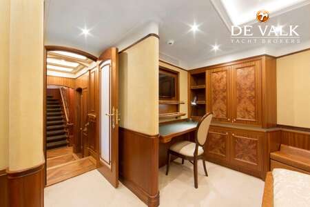 VAN DER VALK EXPLORER 37M