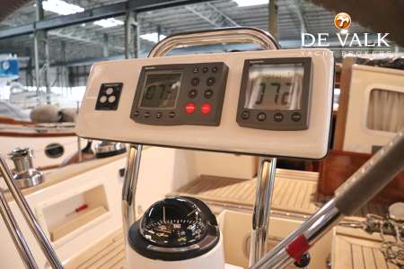 VICTOIRE 1270 DECKSALOON