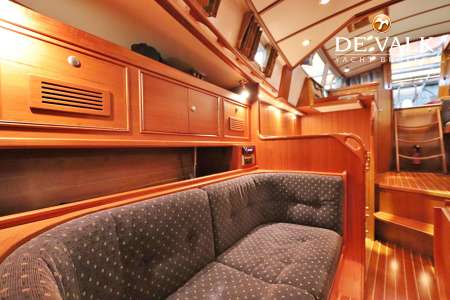 VICTOIRE 1270 DECKSALOON