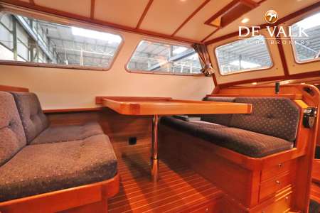 VICTOIRE 1270 DECKSALOON