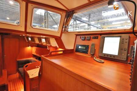 VICTOIRE 1270 DECKSALOON