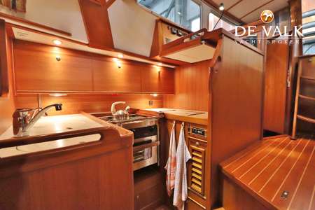 VICTOIRE 1270 DECKSALOON
