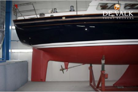 VICTOIRE 1270 DECKSALOON