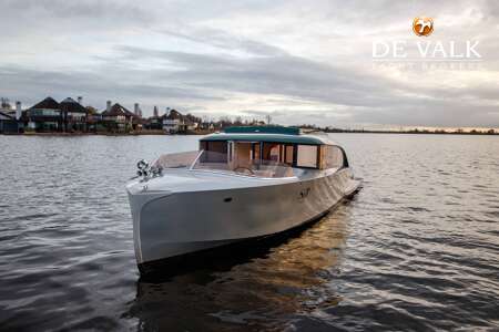 WATERDREAM LIMOUSINE TENDER