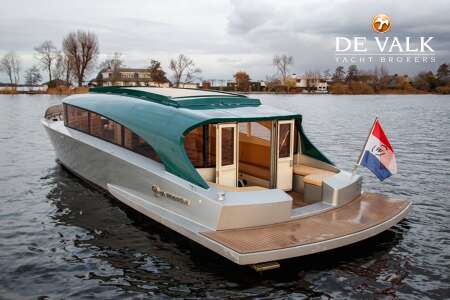 WATERDREAM LIMOUSINE TENDER