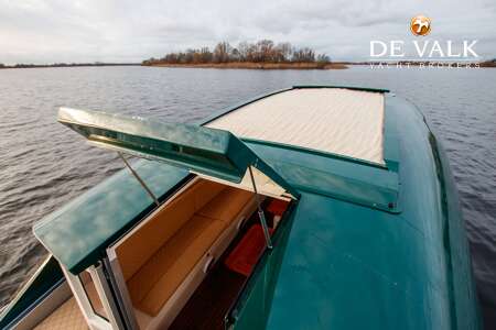 WATERDREAM LIMOUSINE TENDER