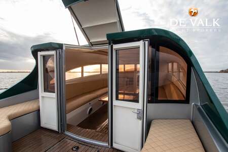 WATERDREAM LIMOUSINE TENDER