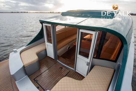 WATERDREAM LIMOUSINE TENDER