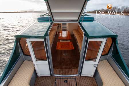 WATERDREAM LIMOUSINE TENDER
