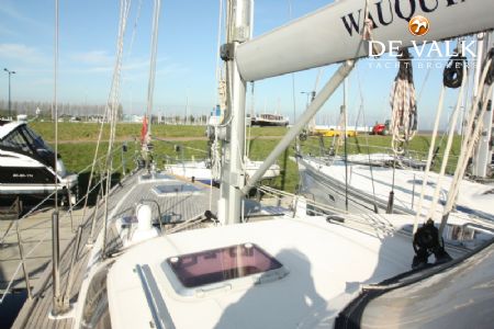 WAUQUIEZ 43 PILOT SALOON