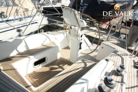 WAUQUIEZ 43 PILOT SALOON