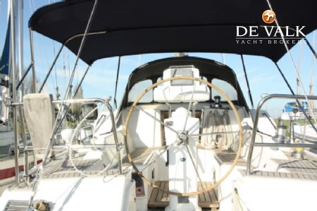 WAUQUIEZ 43 PILOT SALOON