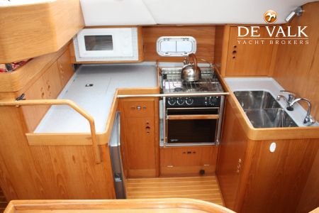 WAUQUIEZ 43 PILOT SALOON