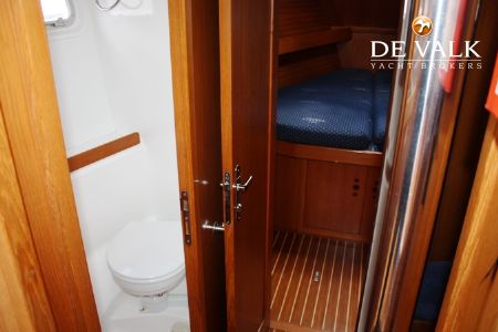 WAUQUIEZ 43 PILOT SALOON