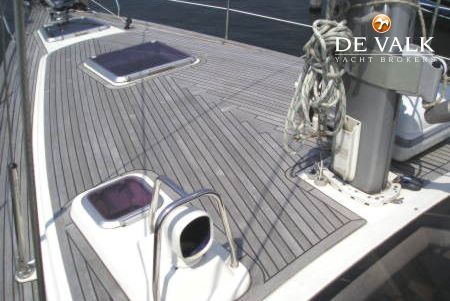 WAUQUIEZ 43 PILOT SALOON