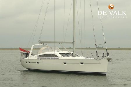 WAUQUIEZ 47 PILOT SALOON