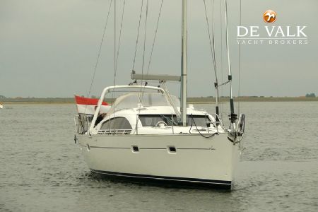 WAUQUIEZ 47 PILOT SALOON