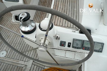 WAUQUIEZ 47 PILOT SALOON