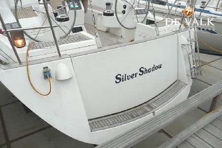 WAUQUIEZ 47 PILOT SALOON